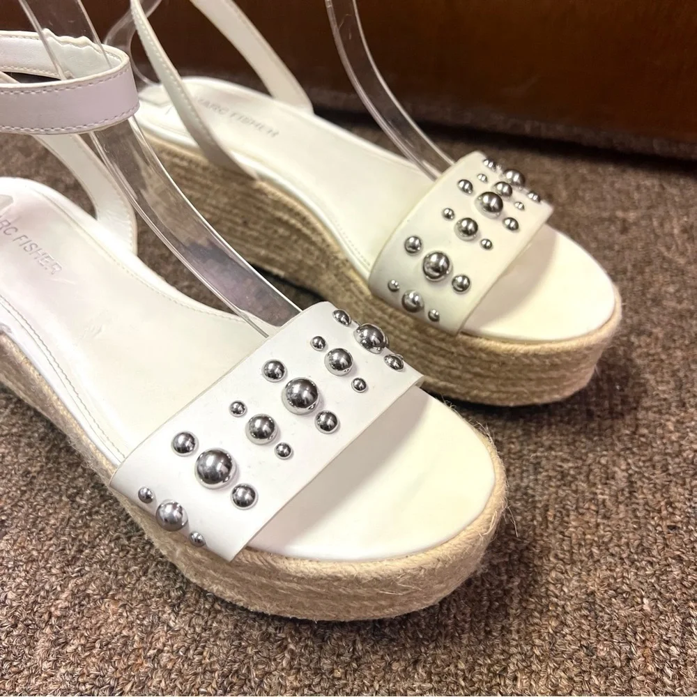 Marc Fisher Studded Espadrille Wedges Joyce White womens size 7 Boho platform.